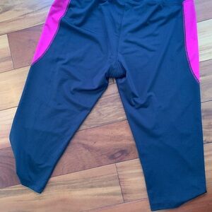 Augusta Sportswear Capri Leggings Hustle Beautifully Pull On Blue Pink Large